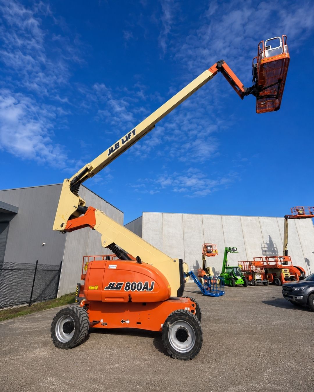 JLG 800AJ - plataforma elevatória Solutions Rental (2)