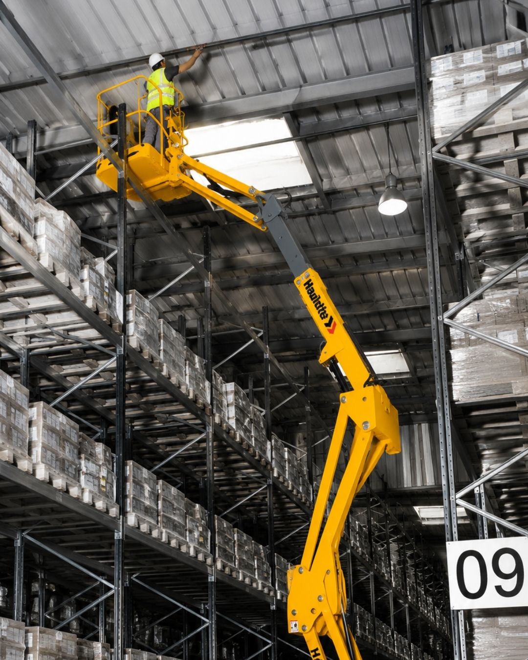 Haulotte HA12 IP - plataforma elevatória Solutions Rental (2)