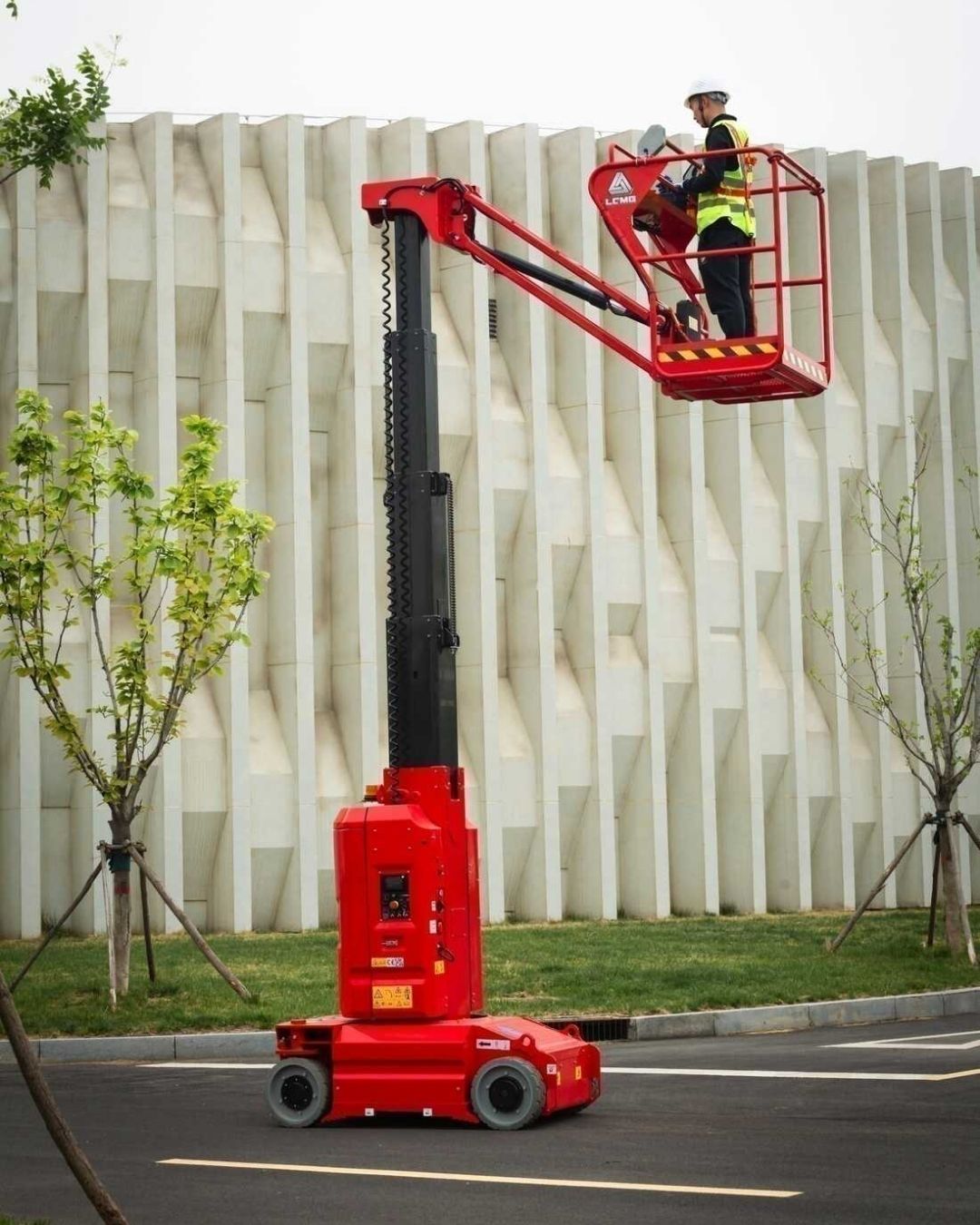 LGMG M2640JE / M0810JE - plataforma elevatória Solutions Rental (2)