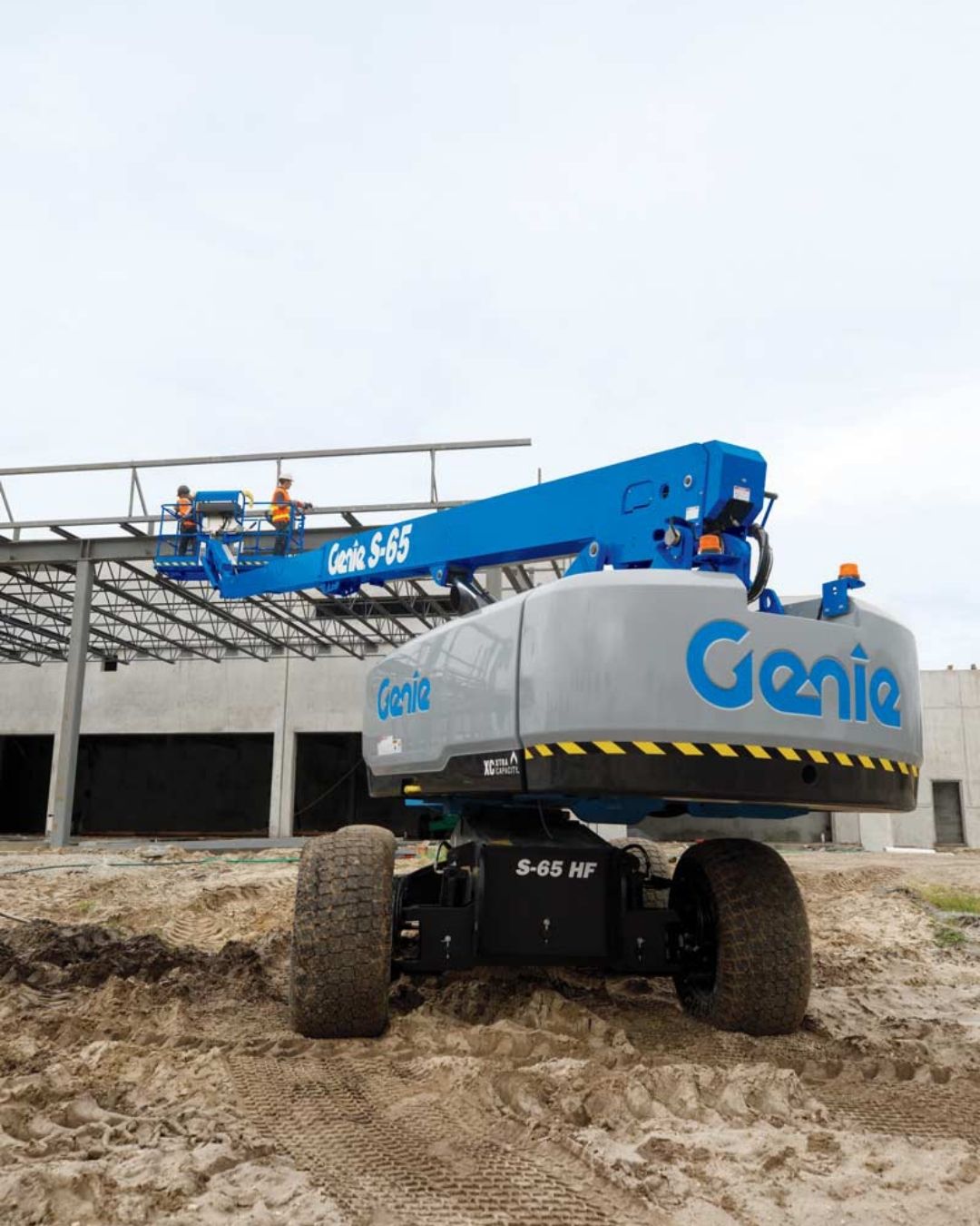 Genie S-65 - plataforma elevatória Solutions Rental (2)